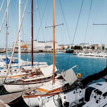 Les Planches - Charm Of *