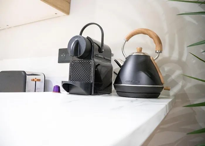 Les Planches - Charm Of *